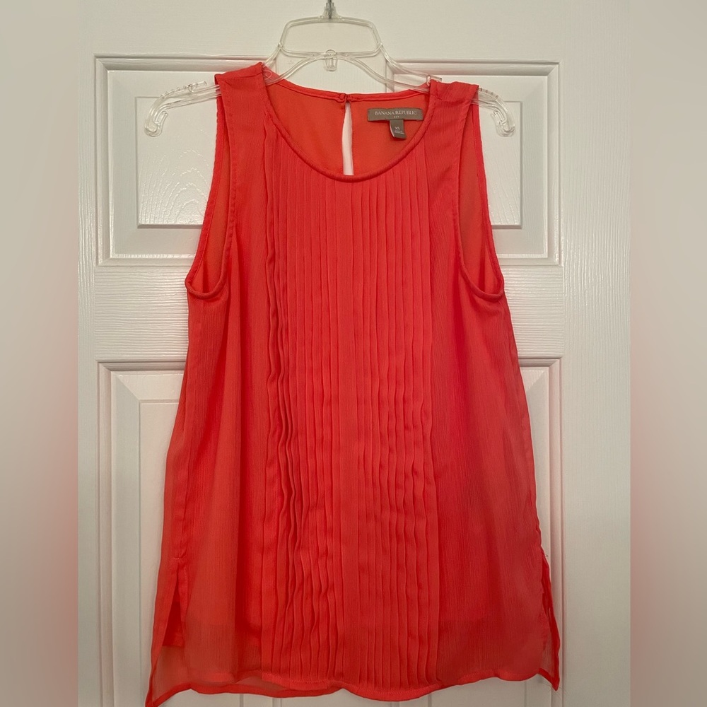 Banana Republic Coral Pleated Blouse